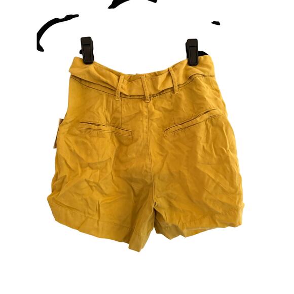 NWT Nicole Miller Lyocell Yellow Shorts Size 2 - Picture 3 of 3
